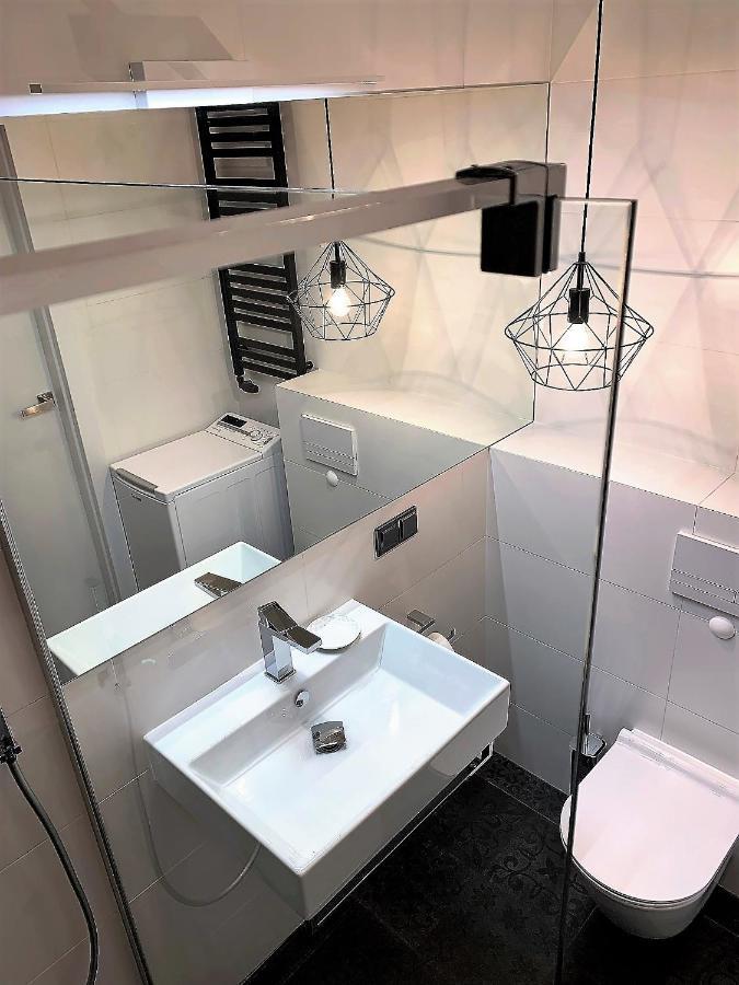 A Modern Apartment For 2 People Cracóvia Exterior foto